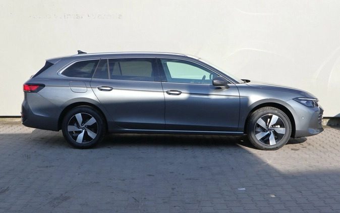Volkswagen Passat cena 188190 przebieg: 8, rok produkcji 2024 z Olsztyn małe 301